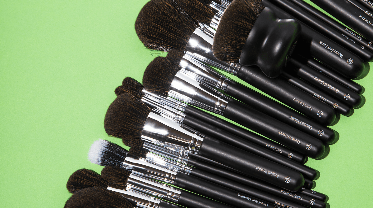 5 Makeup Brushes You Need In Your Collection