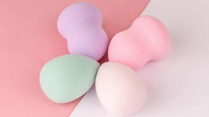 ¿Cómo usar una beauty blender o esponja de maquillaje?