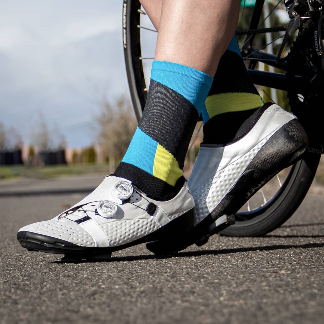 Cyclist wearing Bont Vaypor S cycling shoes