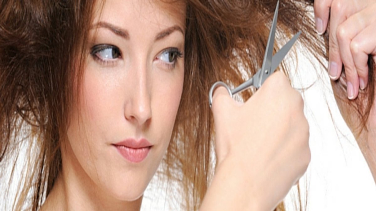 Frizzy Hair, Its Causes And Treatment – Frizz Off!