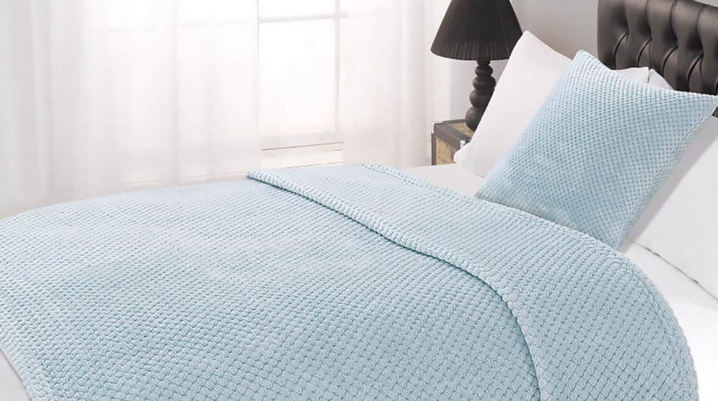 How To Make A FiveStar Hotel Bed At Home