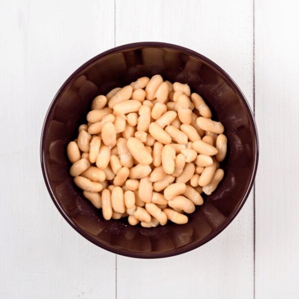bowl of white kidney beans