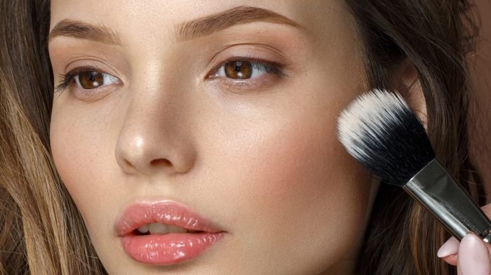 Was sind die besten Foundations für eine leichte Abdeckung?