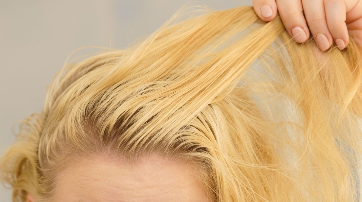 SkinStore's Experts Guide to Scalp Health: Treating Scalp Bumps