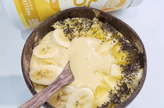 Banana and superfoods smoothie bowl