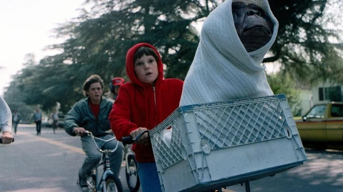 How E.T. And Poltergeist Made 1982 The Summer Of Spielberg