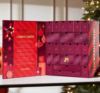 Il conto alla rovescia per il Natale è FINALMENTE QUI... Vi presentiamo il Calendario dell'Avvento LOOKFANTASTIC 2021!