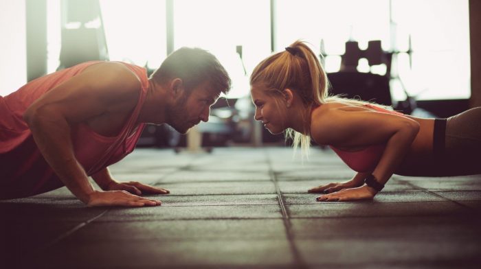 Træning med din partner | Kan I gennemføre disse træningsudfordringer?