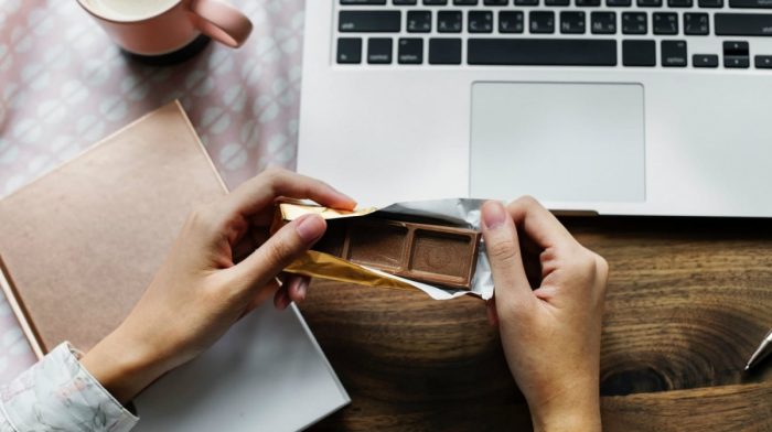 Kan visse fødevarer hjælpe med at håndtere stress?