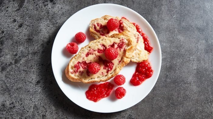 Croissanter med raspberry cheesecake fyld | Protein morgenmad