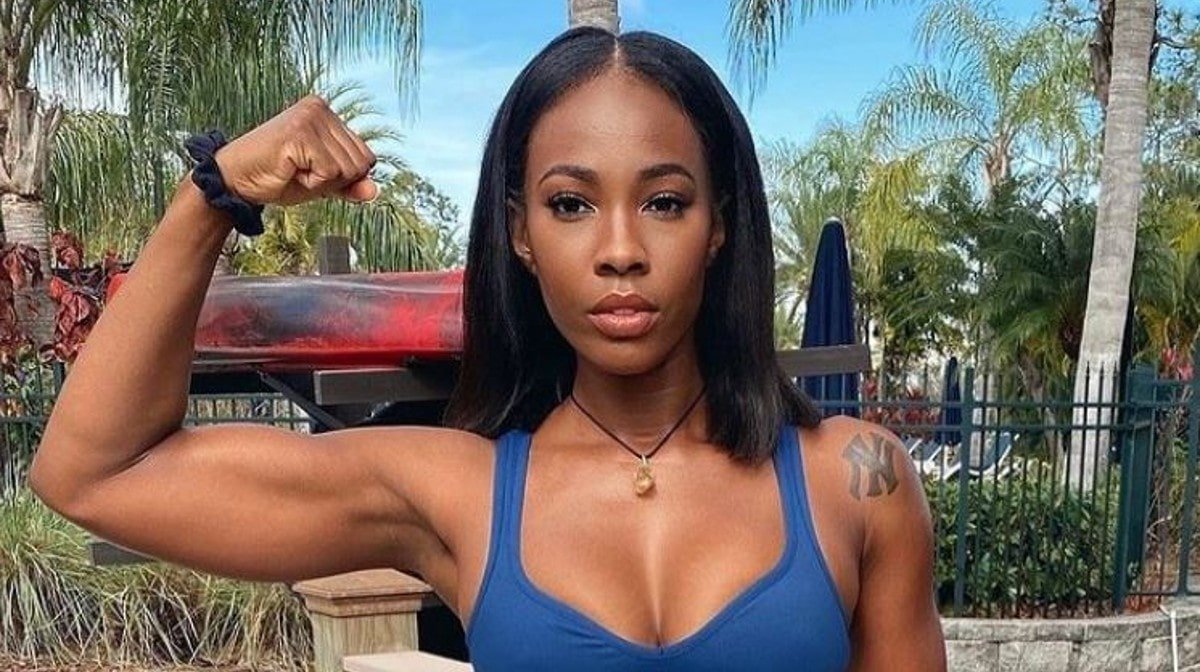 Active Duty Soldier Shares What She Eats In A Day