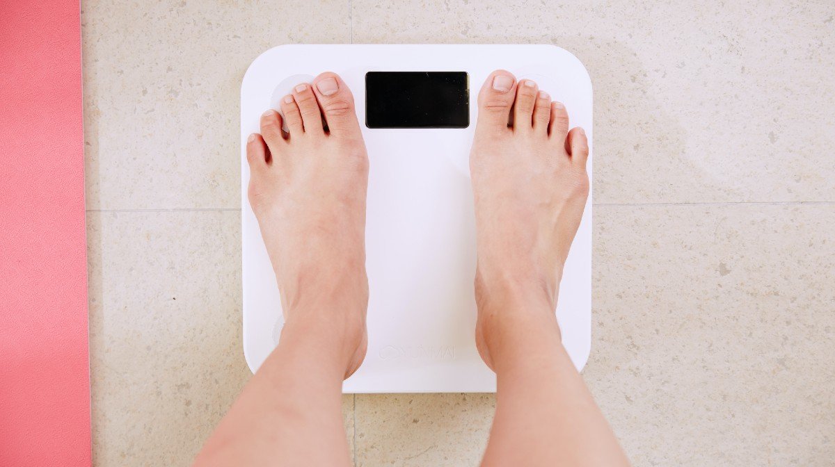 Change Your Relationship With The Scales For Weight Loss Success -  MYPROTEIN™