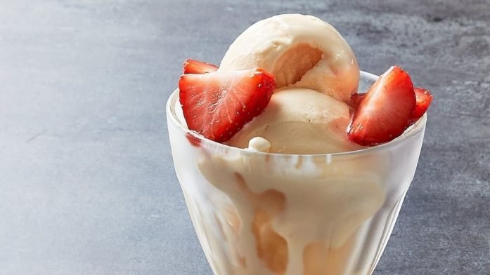 Glace protéinée à la crème brulée | Cuisine du monde