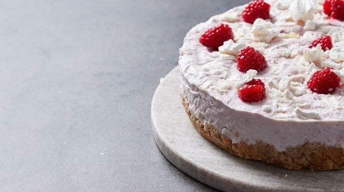 Cheesecake glacé protéiné « Eton Mess » | Cuisine du Monde