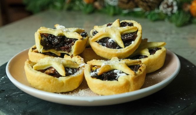 Niall's super-einfache Weihnachts-Minzkuchen