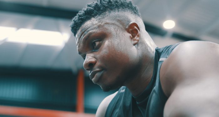 Mit dem Wettkampf-Stress zurechtkommen | Abou Konate: The Locker Room - Episode 2