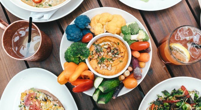 Ein Ernährungsberater reviewt die besten & schlechtesten Diäten 2020