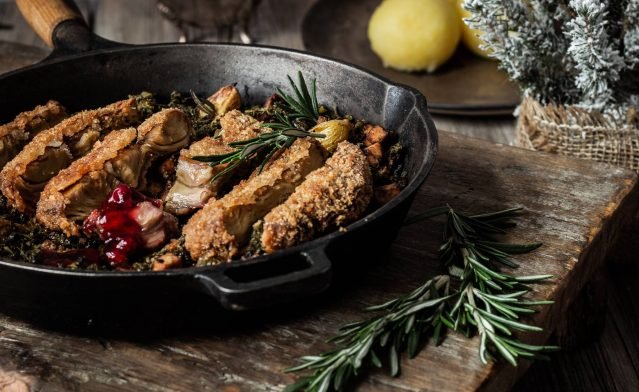 Krosse vegane Festtags-Ente mit Preiselbeeren