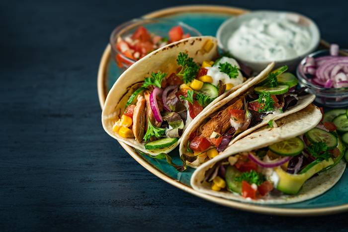 Tacos mit Hähnchenfilet & Tomaten-Salsa