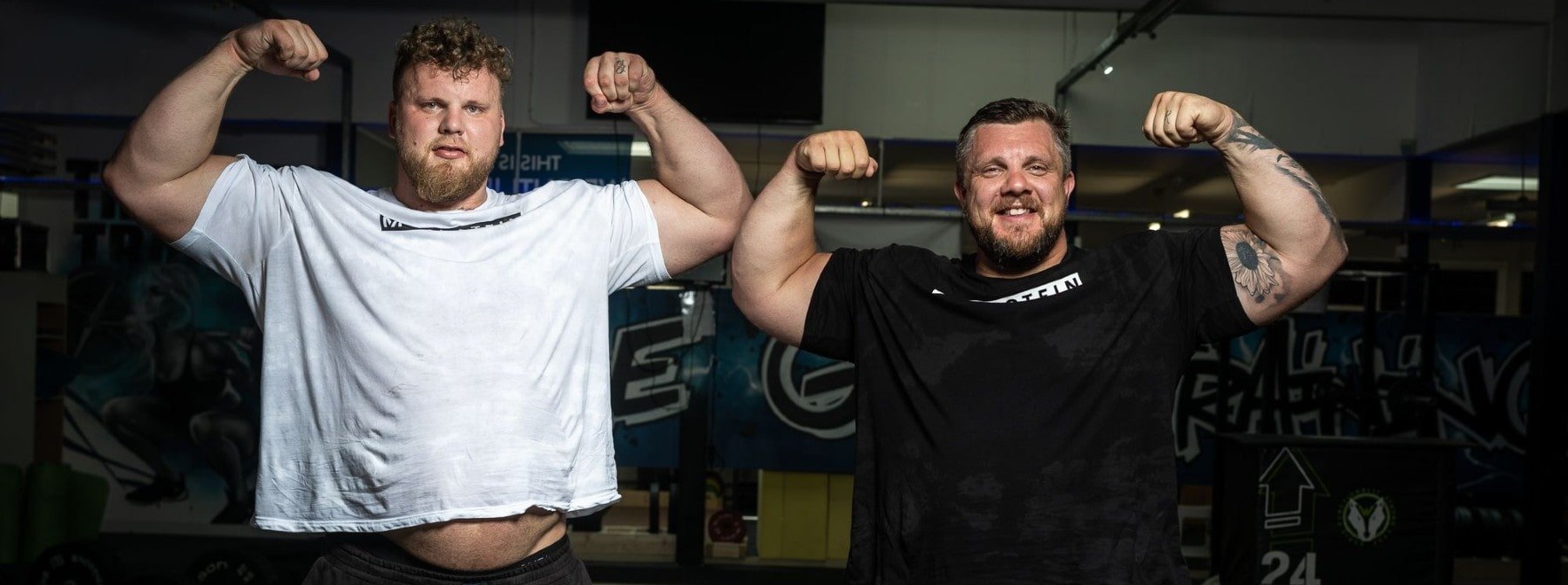 Der stärkste Mann der Welt teilt seine Workout-Routine zum Erreichen einer 220kg Kniebeuge