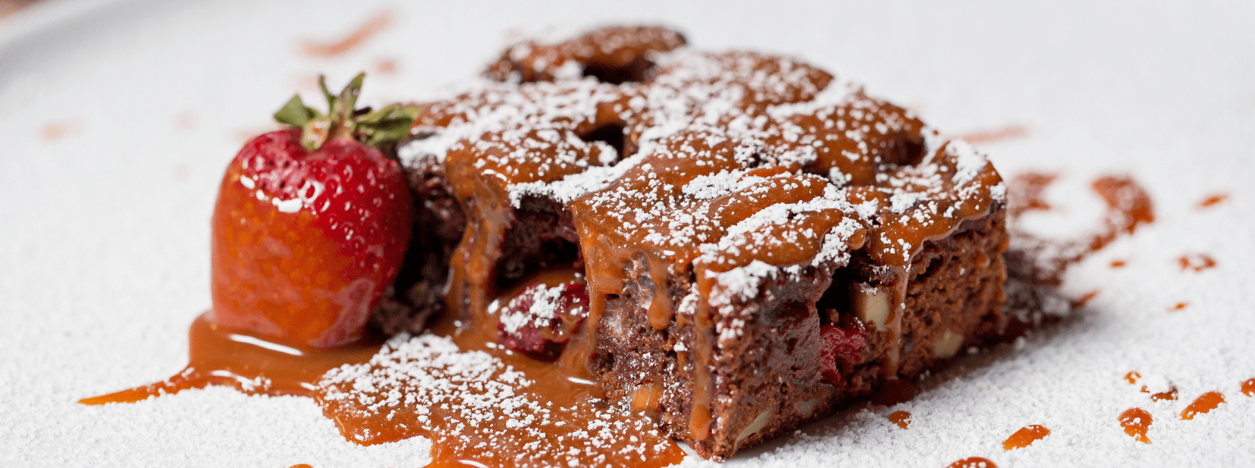 Proteinreiche Schoko-Erdbeer-Frühstücksbrownies