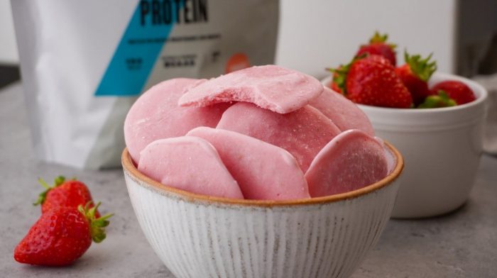 Low-Calorie Strawberry Yogurt Bites