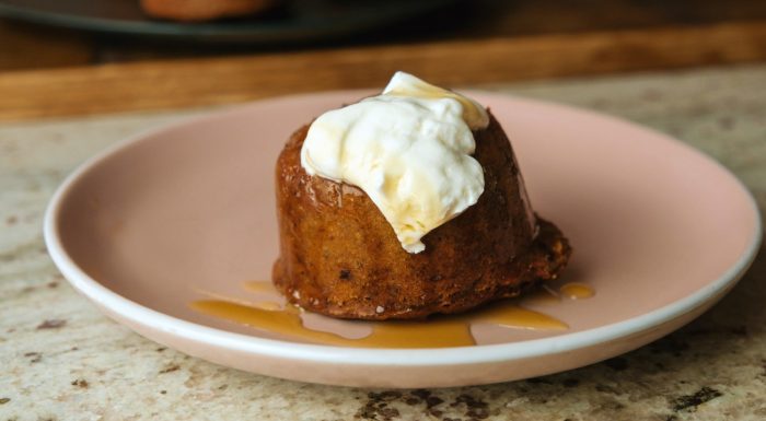 Proteinreicher Toffee-Pudding