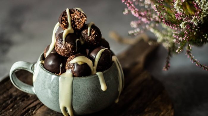 Schokoladen Protein-Kugeln ohne Backen