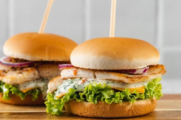 Ultimativer Fisch Burger zum Selbermachen | Gesundes Fast Food Rezept