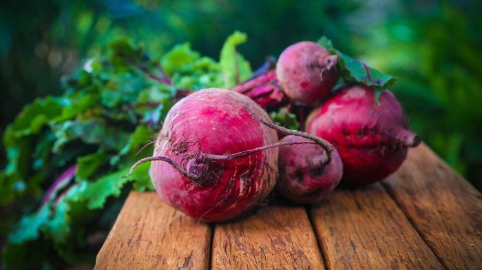 Rote Beete & Nitrat zur Leistungssteigerung: Wirkung, Dosierung & Nebenwirkung