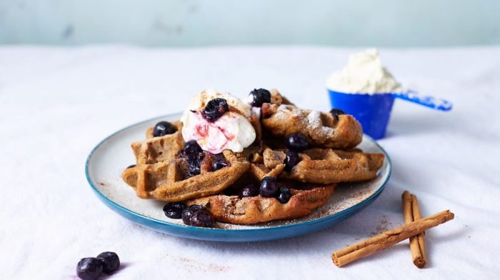 Vegane Zimt Protein Waffeln | 15-Minuten Rezept