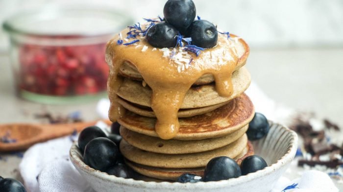Vegane Cookie Dough Protein Pancakes | Reisprotein Pancakes