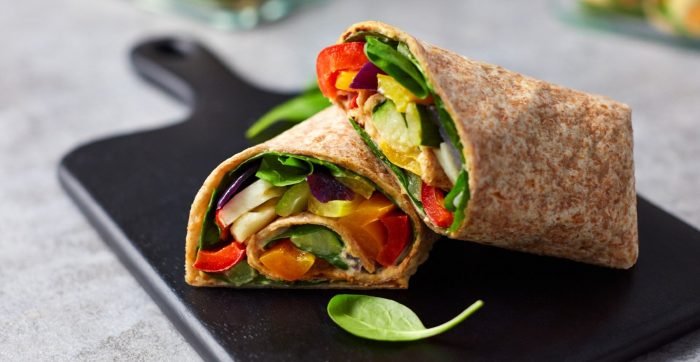 Geröstete Halloumi Wraps vom Blech | Ausgewogene Mahlzeiten