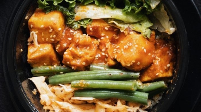 8 vollständige vegane Proteinquellen
