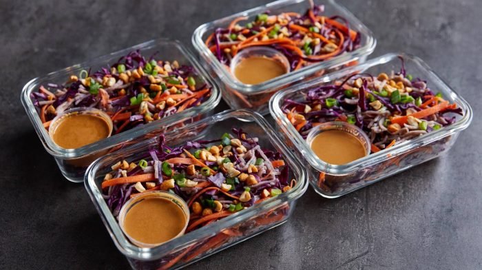 Kalter Erdnuss-Nudel Salat | Leichtes Veganes Meal Prep Rezept