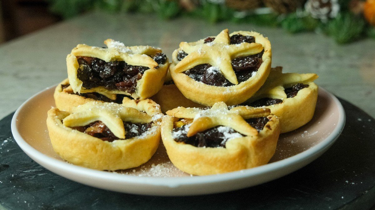Niall's Easy Christmas Mince Pies - MYPROTEIN™