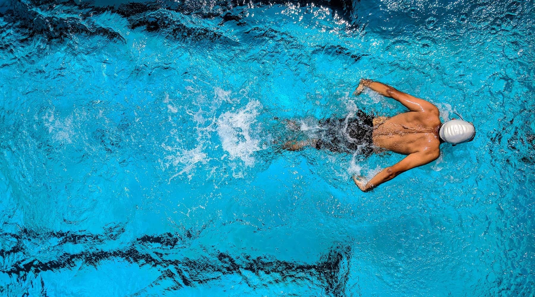 6 beneficios de la natación para la recuperación muscular