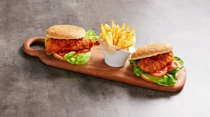 Chicken burger piccante | Ricetta facile e veloce