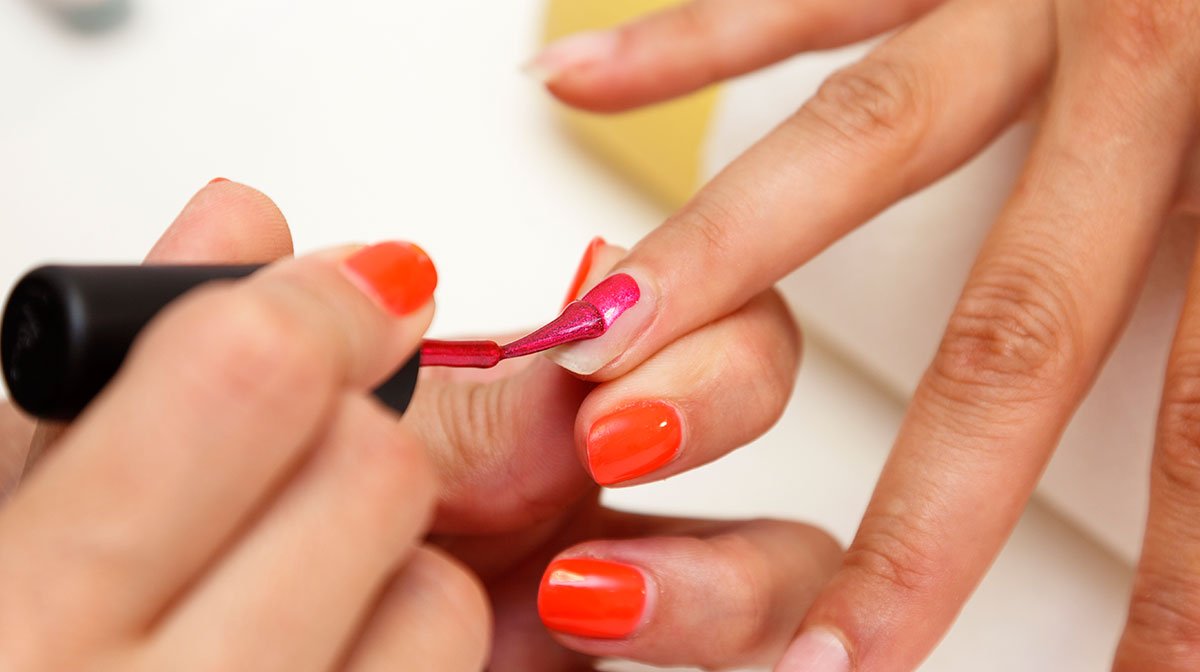 protect nails from gel polish