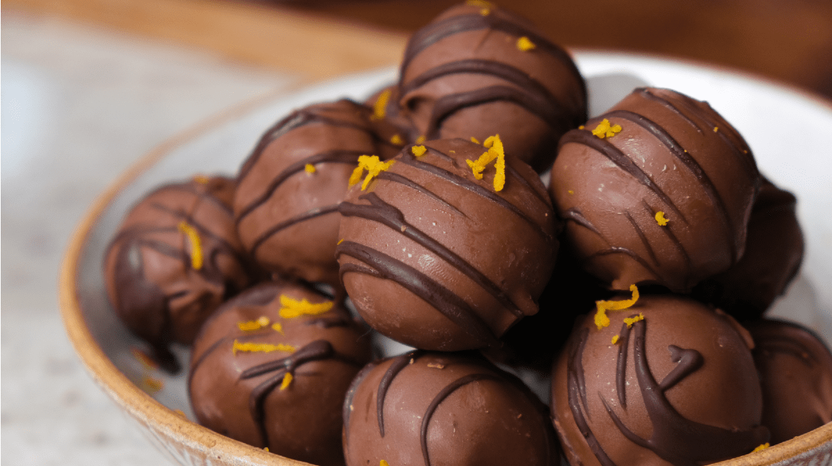 Chocolate Orange Energy Balls | Eiwitrijke Pre-Workout Snack
