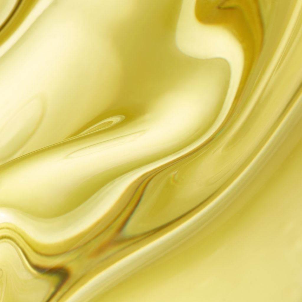 How to Use Body Oils and What are Their Benefits ESPA