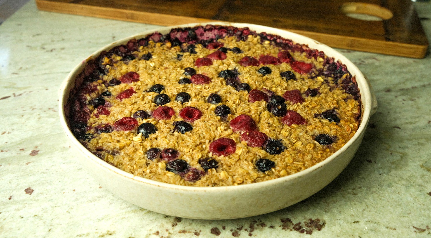 Oatmeal & Berry Bake