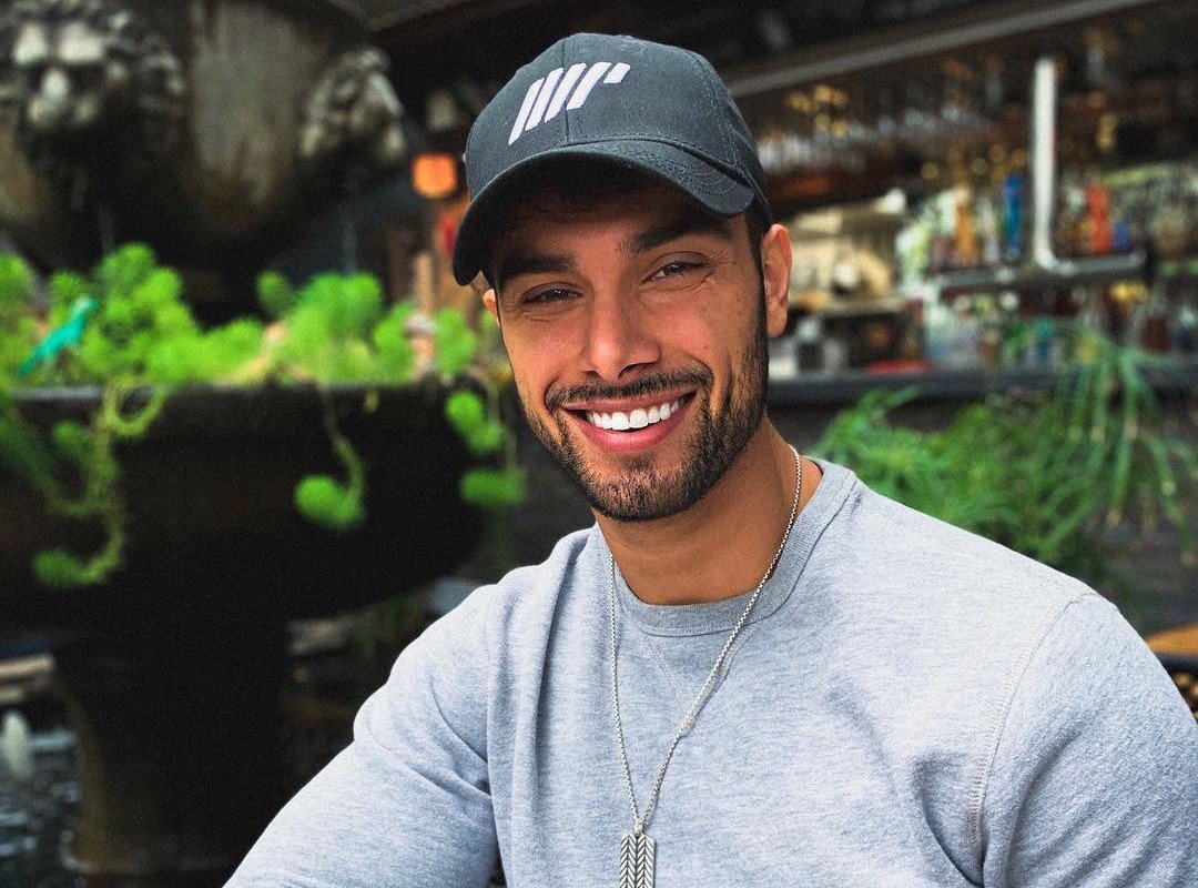 How to Train Abs with Jordan Morello | From the Comfort of Your Own Home