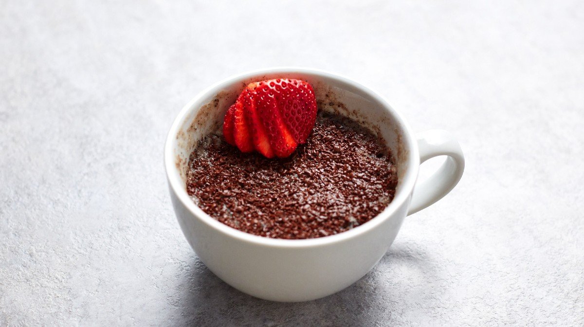 Easy Protein Chocolate Mug Cake Recipe | Healthy Fitness Meals