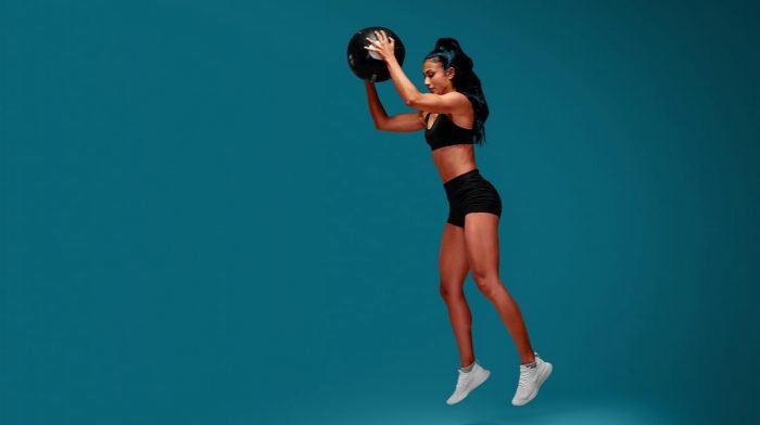 Fitness Trackers Fighting The Flu & "Less Is More" Weightlifting | This Week's Top Studies