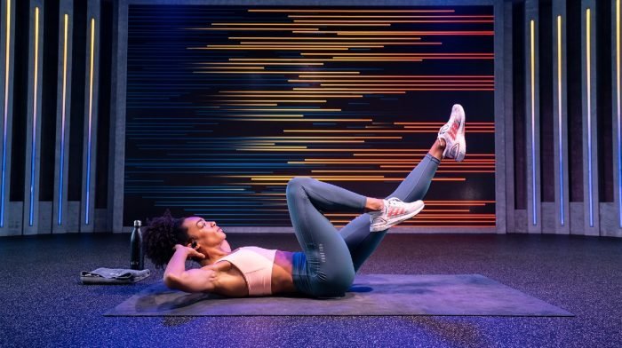 Sculpt Your Abs With This 10 Minute Burner From Fiit