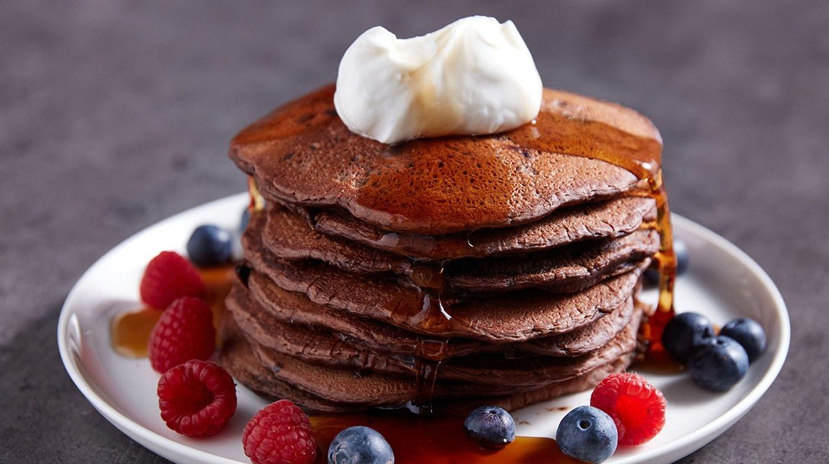 Steph Elswood's Chocolate & Pancakes | MYPROTEIN™
