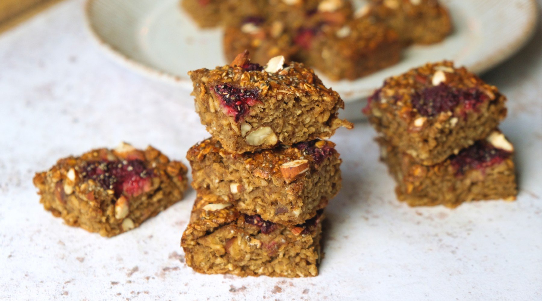 Raspberry & Oat Breakfast Bars