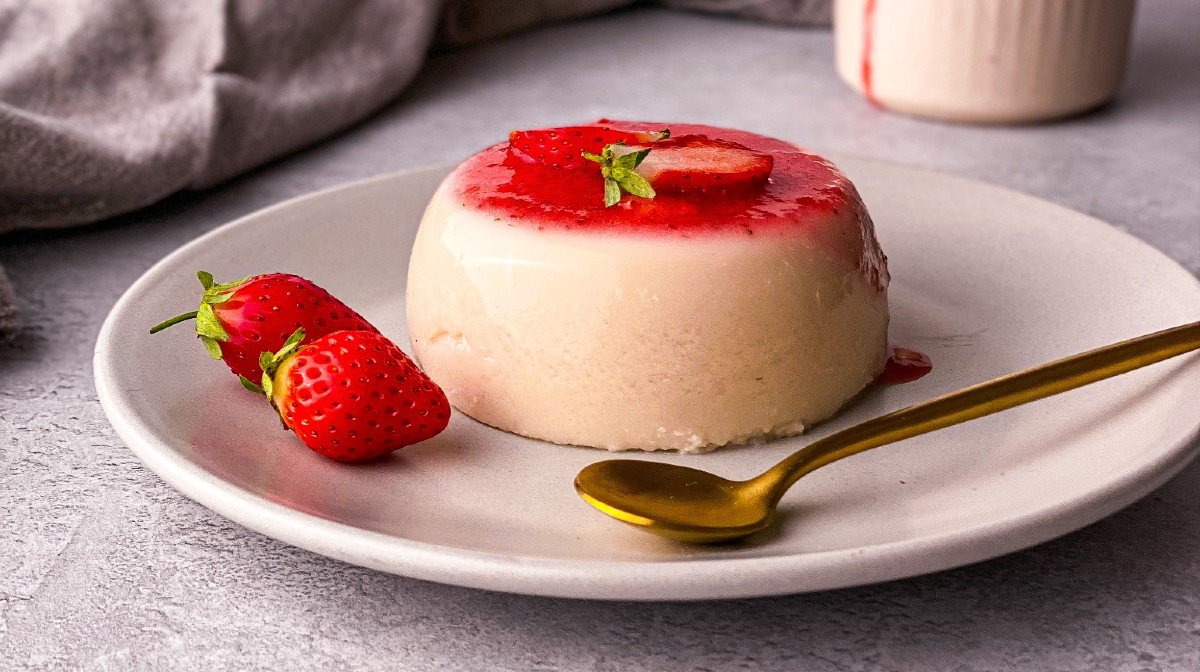 High-Protein Panna Cotta | Healthy Dessert | MYPROTEIN™