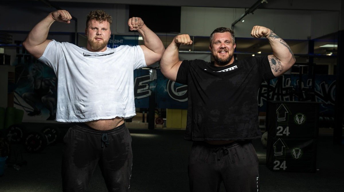 World’s Strongest Man Shares Routine To Build 220Kg Squat